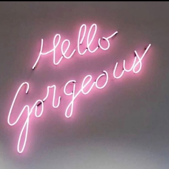 Meet your Posher, Lauren - Picture 1 of 1